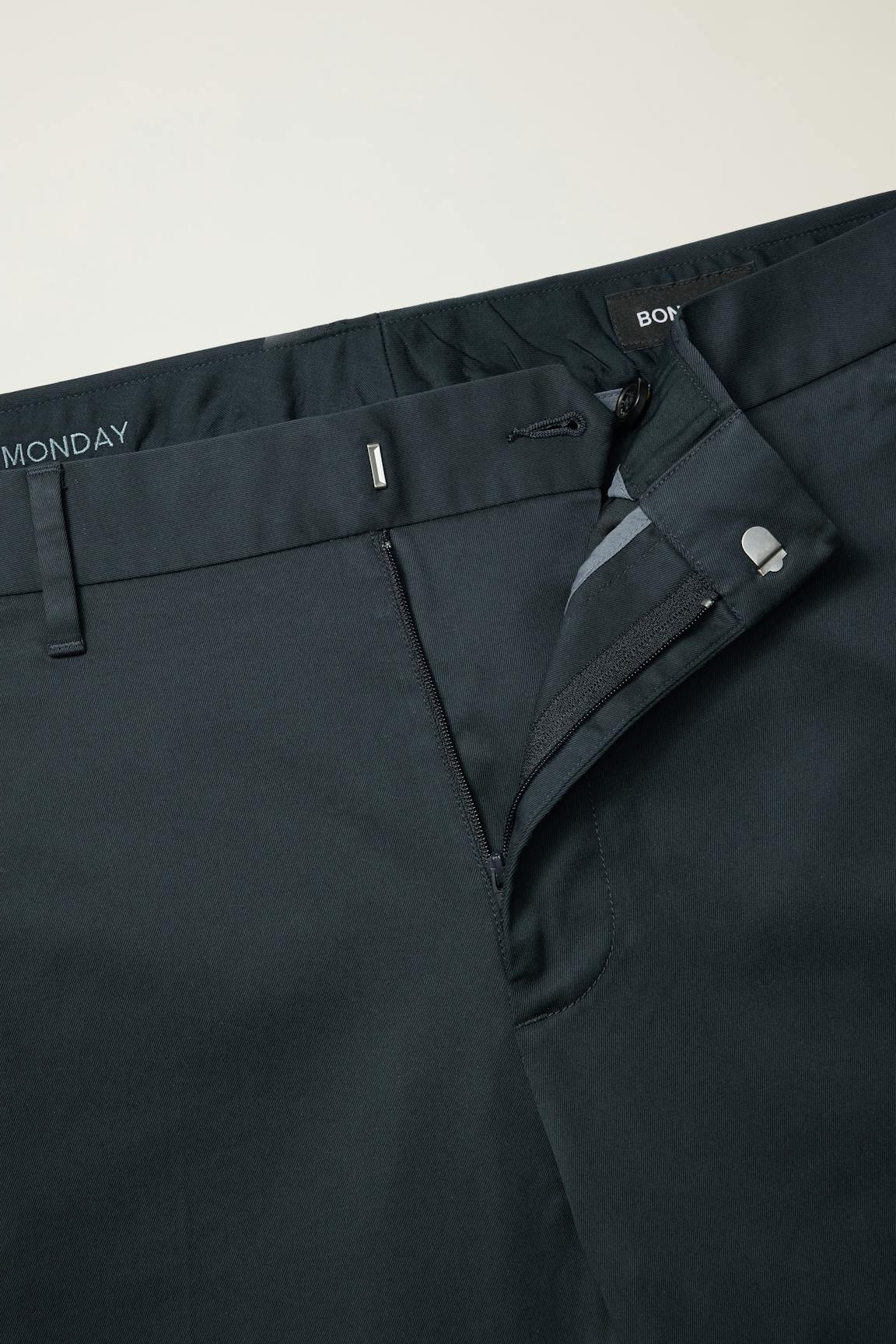 Weekday Warrior Dress Pants