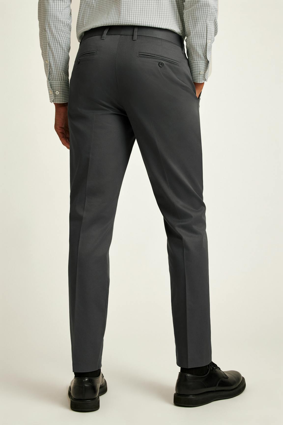 Weekday Warrior Dress Pants