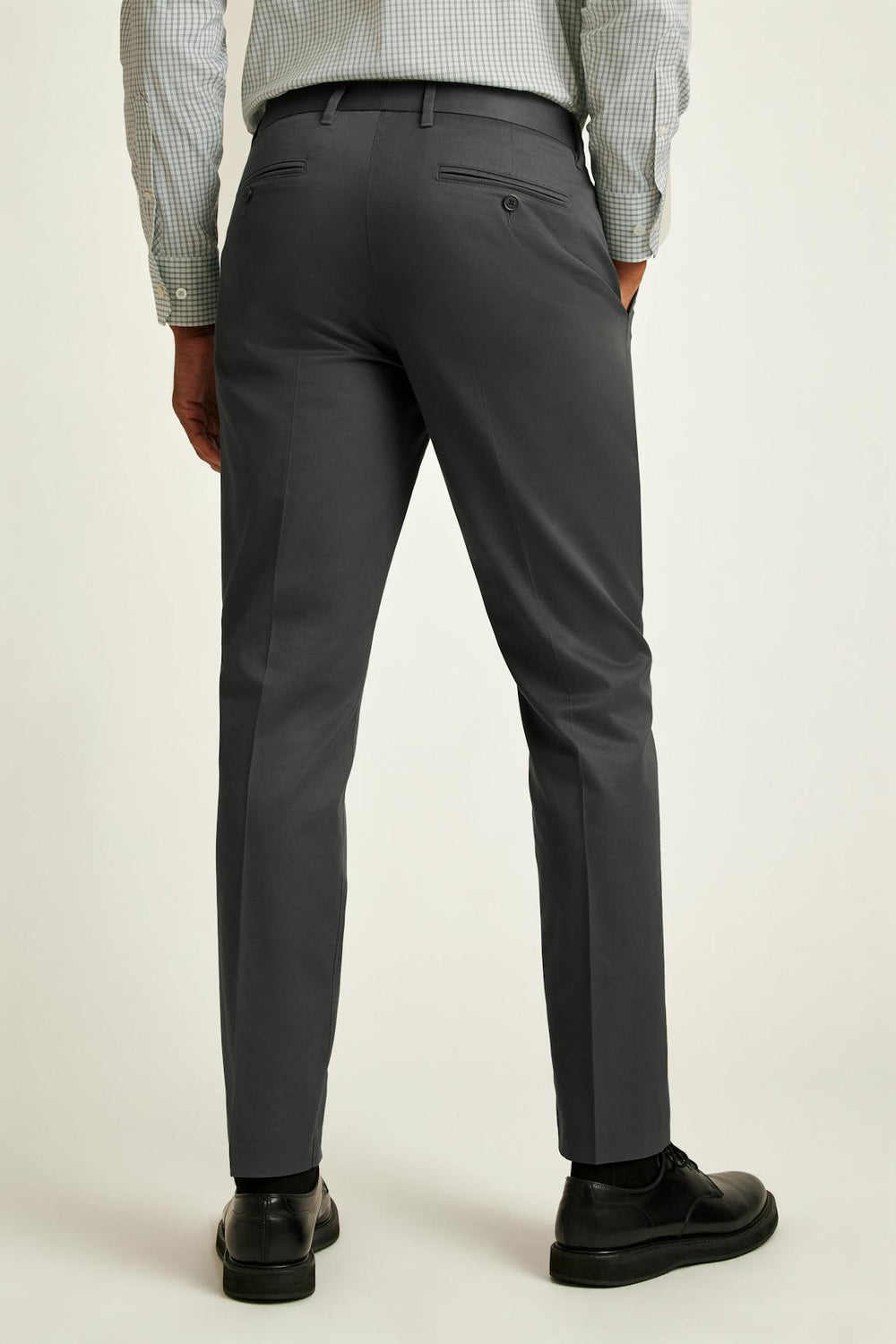 Weekday Warrior Dress Pants
