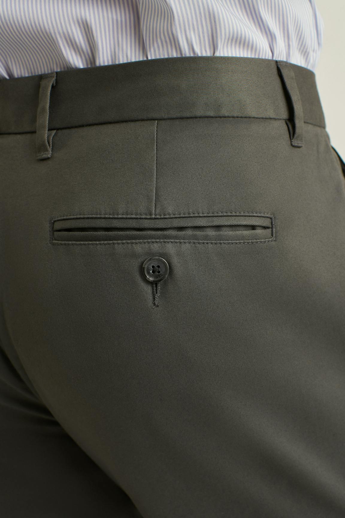 Weekday Warrior Dress Pants