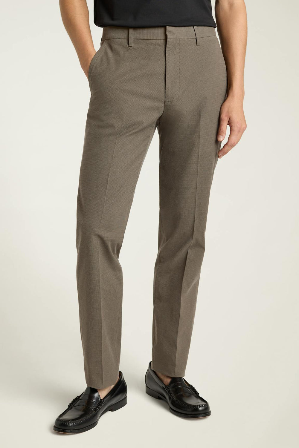 Weekday Warrior Dress Pants