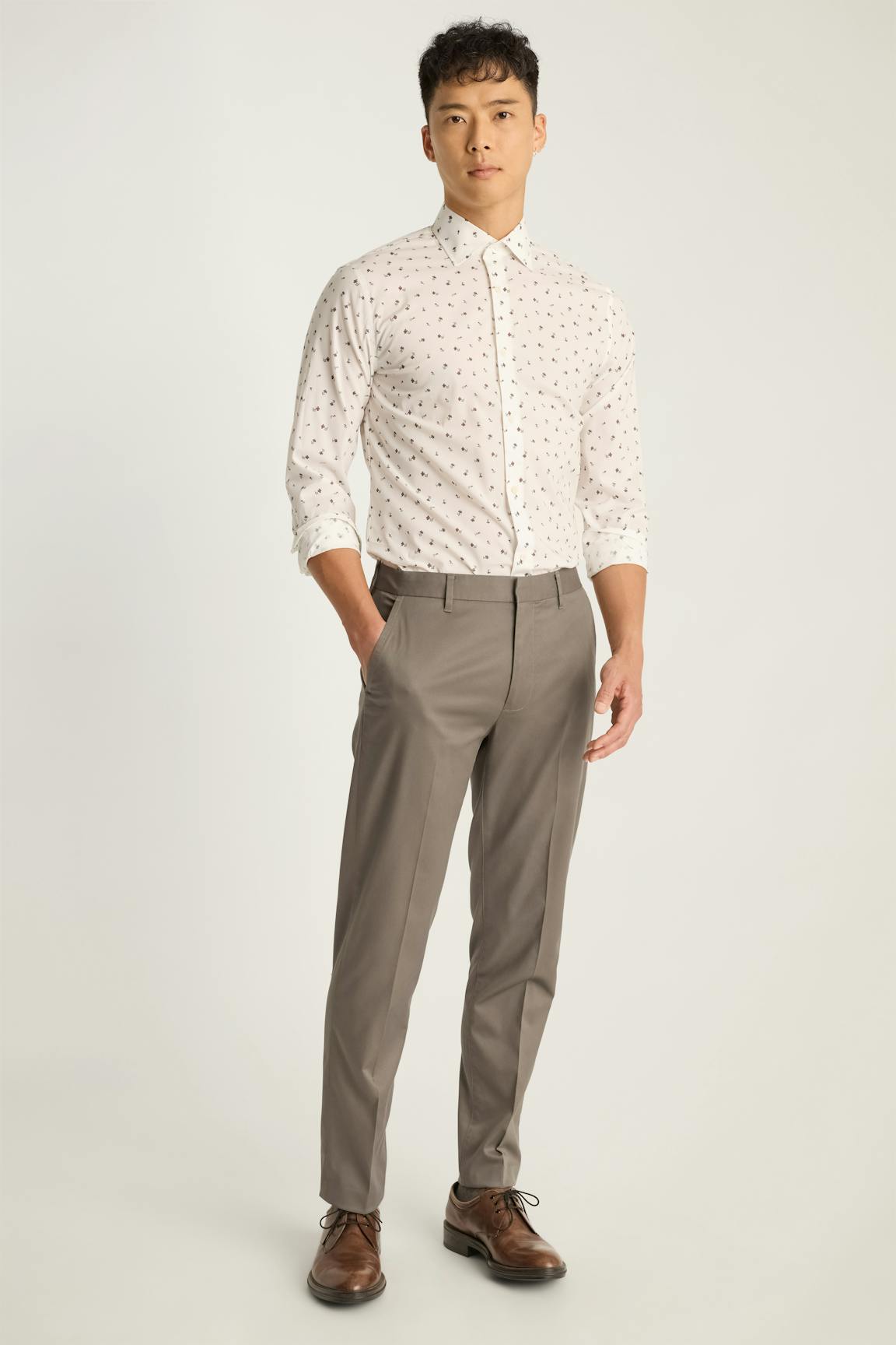 Weekday Warrior Dress Pants