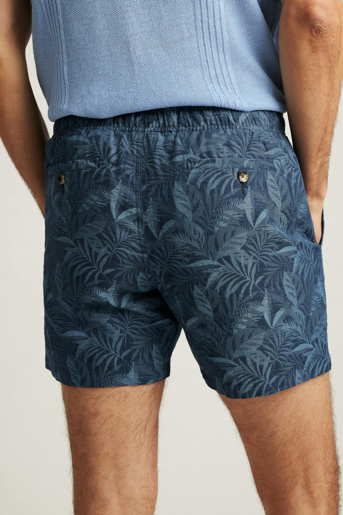 Nomad Short
