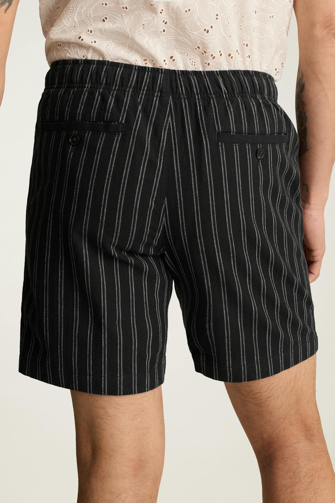 Nomad Short