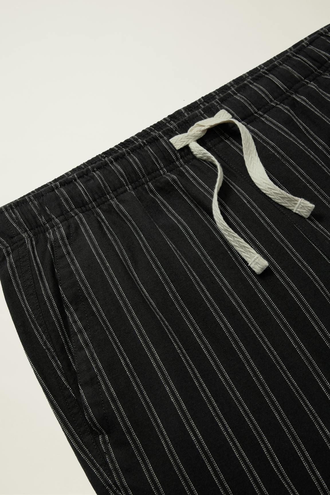 Nomad Short